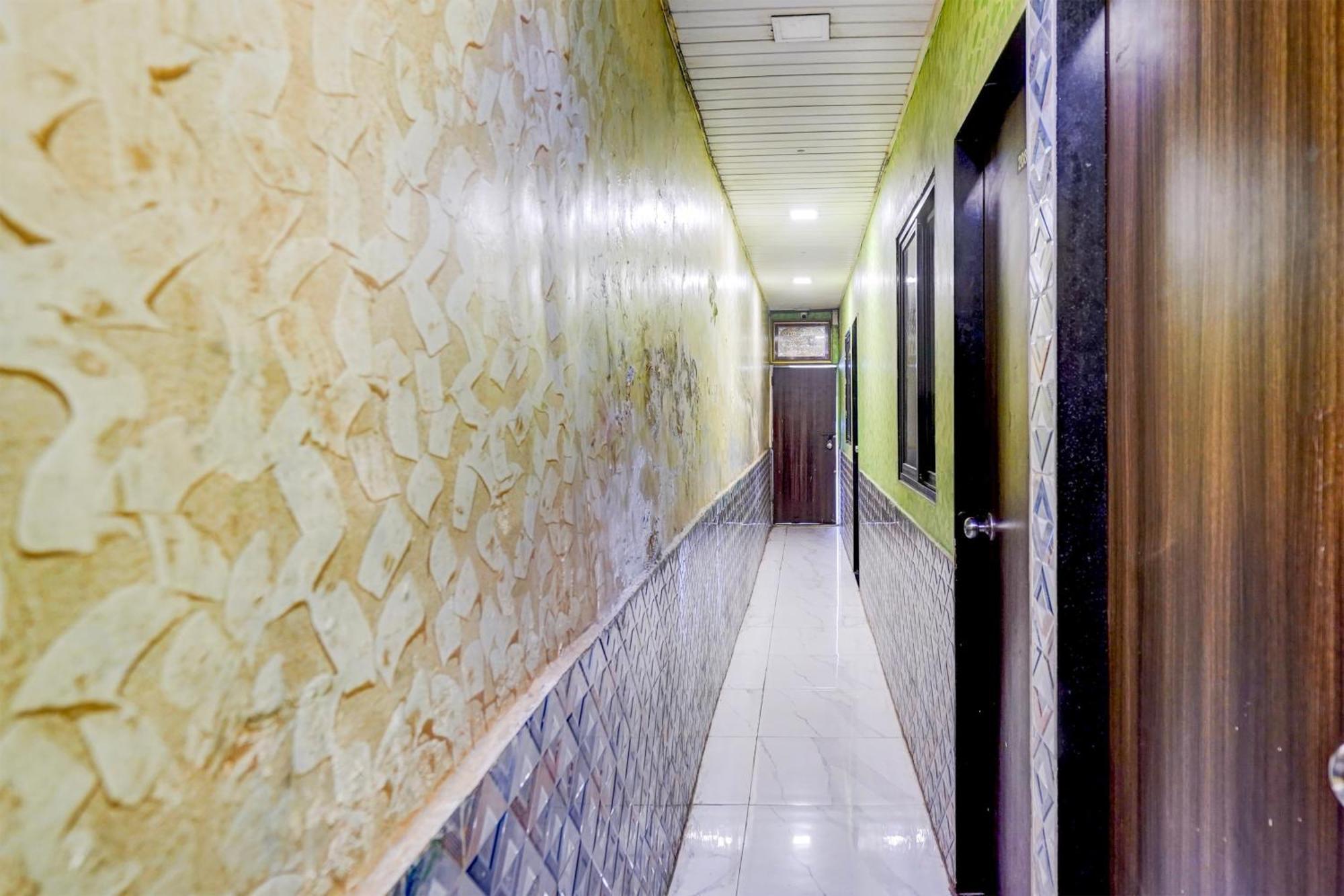 Hotel O The Om Sai Residency Bombaj Exteriér fotografie