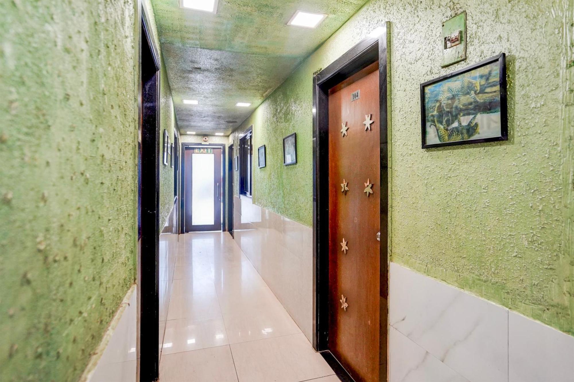Hotel O The Om Sai Residency Bombaj Exteriér fotografie